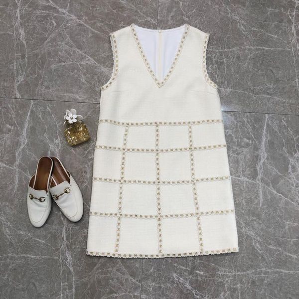 

2021 new ladies fashion sleeveless v-neck tweed dress 1124, Black;gray