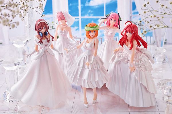 2021 Auf Lager Japanische Original-Anime-Figur „THe QuinteSSential Quintuplets Nakano Wedding Dress Ver“-Actionfigur Q0621