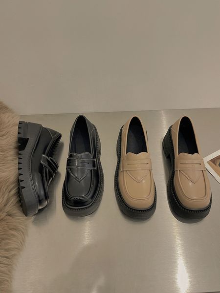 

retro woman shoes round toe casual female sneakers oxfords flats all-match modis clogs platform leather dress 2022 new on heels, Black;white