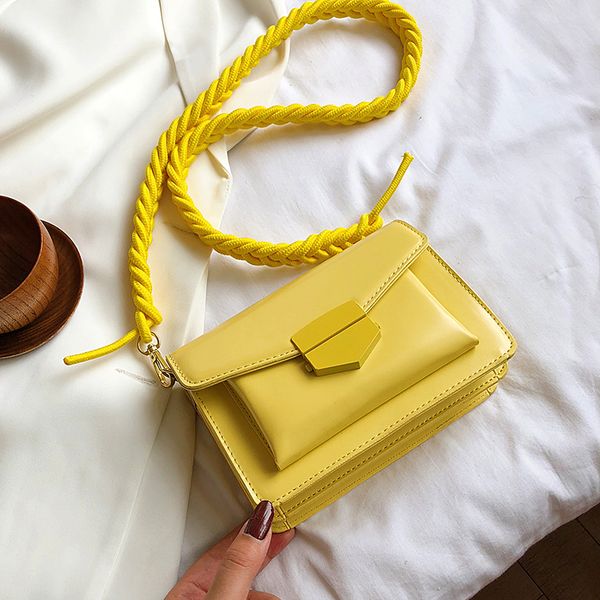 

2020 new mini handbags women fashion ins ultra fire retro weave shoulder strap messenger bag purse simple style crossbody bags