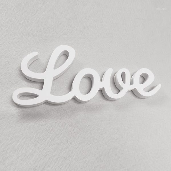 Itens de Novidade Personalizado Wood Wooden White Words Love Nome Logotipo Forma para Casamento de Aniversário Decorações Casa Design personalizado