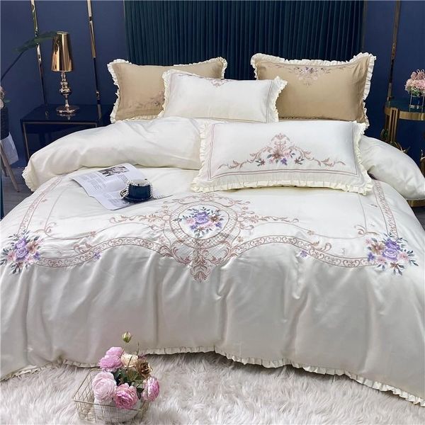 

chic embroidery white satin like silk soft and cotton soft 4pcs  king size bedding set 1duvet cover+1bed sheet+2pillowcases
