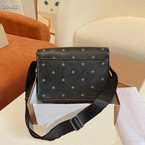 

south korea's fashion shoulder bag men's leather postman bags classic printed messenger bags