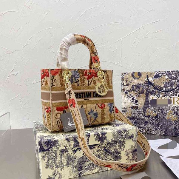 

2021 star's same tengge princess bag canvas lock embroidery portable one shoulder slant across women's bag women's bag zly ba