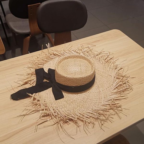 Cappello di paglia di rafia naturale fatto a mano estivo Ragazza Panama Tesa larga Nastro di cotone nero Cappelli da sole Vacanze al mare Cappellini di paglia