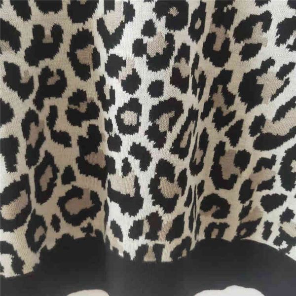 

design clothing autumn new round neck nail bead leopard long sleeve sweater, Black