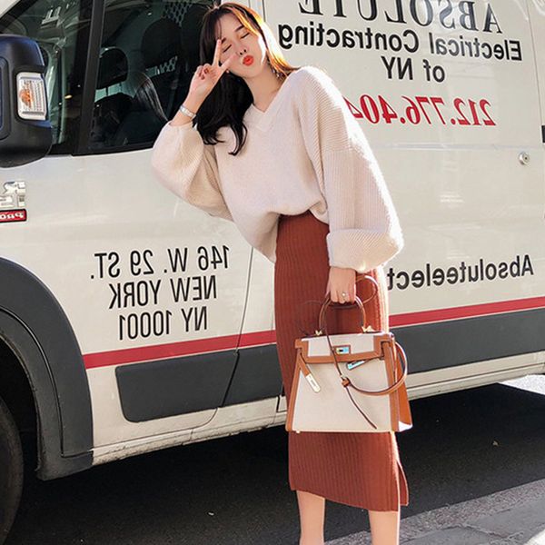 

2021 new women's suit with knitted skirt solid spring autumn sweater lantern sleeve v neck ladies suits clothing for female 4au4, White
