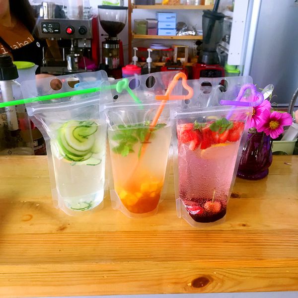 

100pcs clear drink pouches bags frosted zipper stand-up plastic drinking bag with straw with holder reclosable heat-proof 17oz summer party