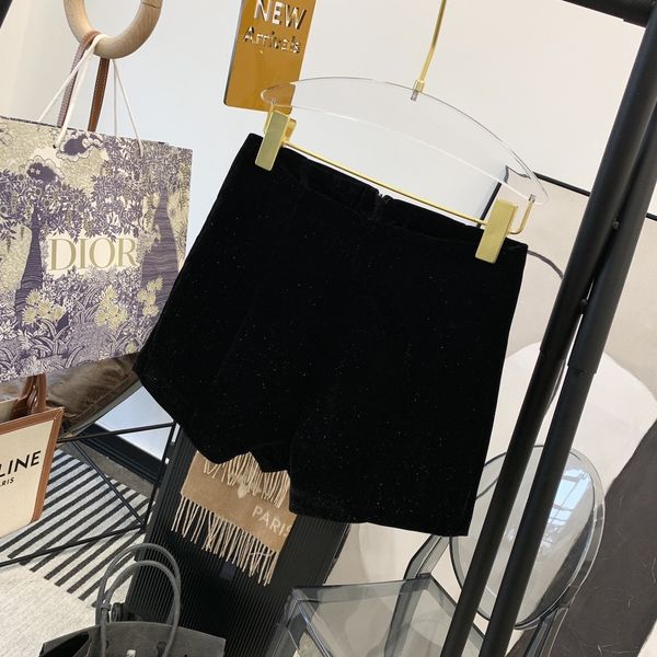 

2021 early spring new wide temperament casual sky star velvet high waist shorts, White;black