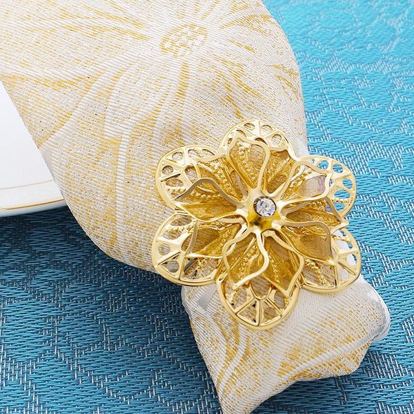 

napkin rings 1pcs alloy reusable household dining wedding table decoration buttons home kitchen tableware towel ring