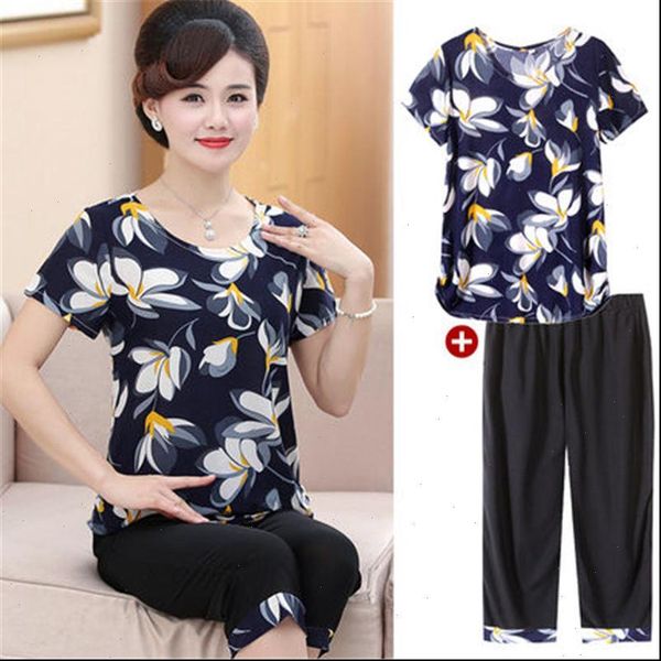 

t shirts suits 2021 summer middle aged women clothes casual two piece set womens large size loose printed t shirts female x761, Gray