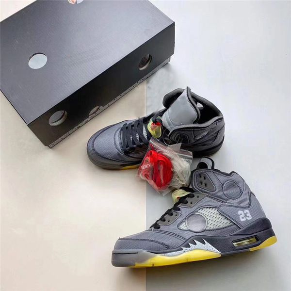 

2021 release authentic white 5 og sail black 5s off fire red muslin 23 man woman outdoor shoes sports sneakers with original box