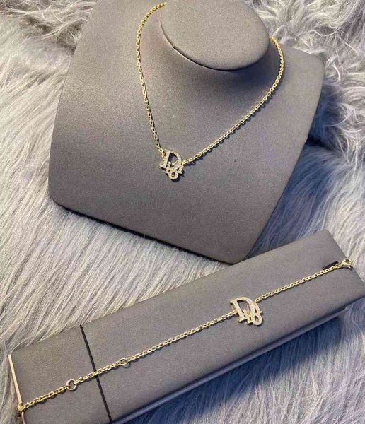 

designer jewelry letter plated necklace women's net red same simple fashion bracelet, Silver