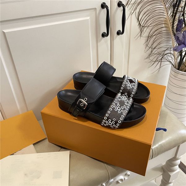 

designers women slippers leather sandals summer buckle flat platform classic lady old flower flip flops printed slides outdoor beach vacatio, Black