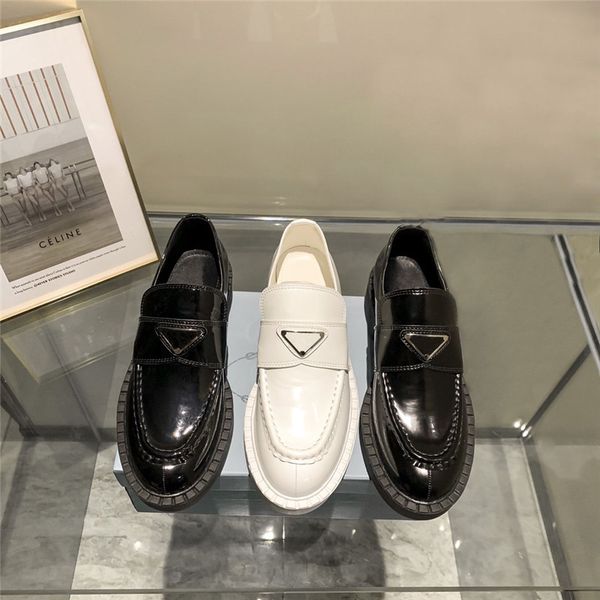 

summer new triangle shoes with thick heel and thick sole small shoes outlet black friday