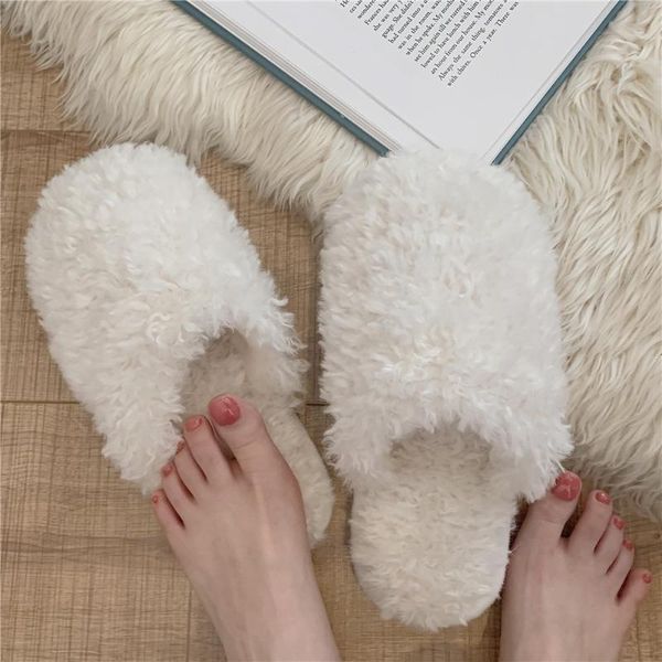 

slippers the plush heart cotton are fashionable and on instagram in winter, Black