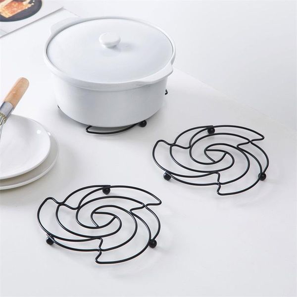 

mats & pads anti-scalding pot holder table mat non-slip casserole rose flower-shaped home kitchen utensils tableware wrought iron tools
