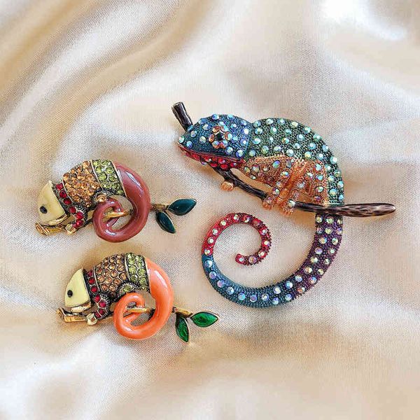

factory wholesale new exaggerated animal wind alloy rhinestone chameleon women's coat suit brooch dress accessories hea/rtsch/rome