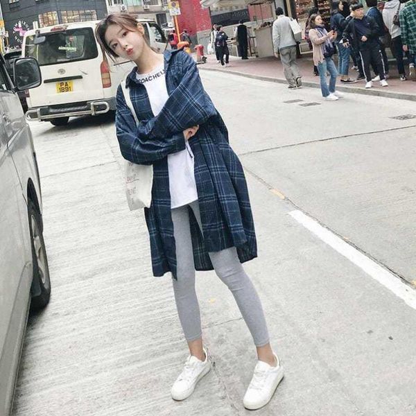 

women's vests cotton plaid shirt female student loose 2021 autumn retro hong kong flavor mid-length jacket, Black;white