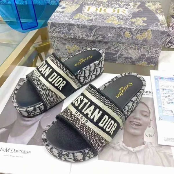 

thick bottom slippers women's 2021 new fashion sandals for outer wear zlh, Black