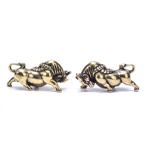 

charms retro copper animal home decor brass wall street bull figurines sculpture car keychain pendant accessories cow statue desk, Bronze;silver