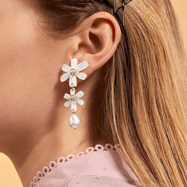 

korean net red cute little fresh new fashion versatile summer vacation flower pearl earrings, Silver