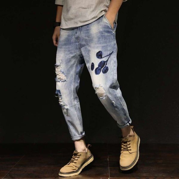 

2021embroidered holed harlan jeans capris ground white loose straight pants men's fashion, Blue