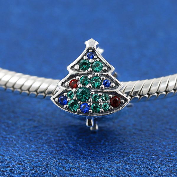 Charm-Anhänger „Weihnachtsbaum“ aus 100 % 925er-Sterlingsilber mit mehrfarbigem CZ. Passend für europäische Pandora-Schmuck-Charm-Armbänder und -Halsketten