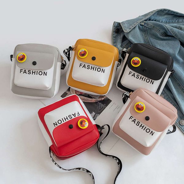 

2021 korean version small square women's single shoulder messenger wide strap zipper mobile phone bag fashion