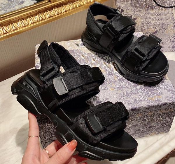 

luxury designer chaussures t slippers sandals flat women beach flip flops nonslip shoes oran oasis channel chypre purple lizard oran b2, Black;grey