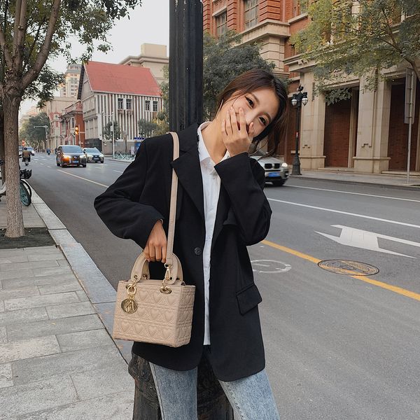 

2021 autumn and winter three grid princess dai bag female valentine's day limited love grid handbag large capacity one shoulder