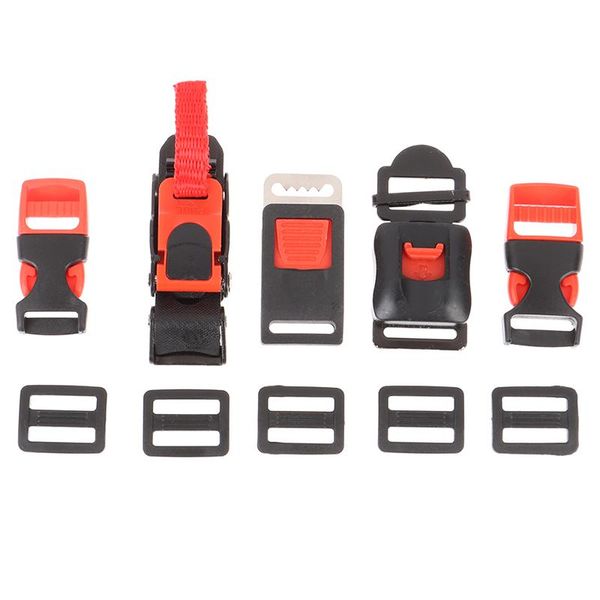 Capacetes de motocicleta 1 PCS Motocross Bike Capacete Buckle Chin Strap Flexível Universal Plug-in Motor Clipe