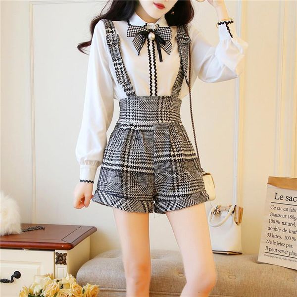

women's tracksuits autumn and winter women sweater chiffon two-piece fashion college style bowknot + tweed suspender shorts set, Gray