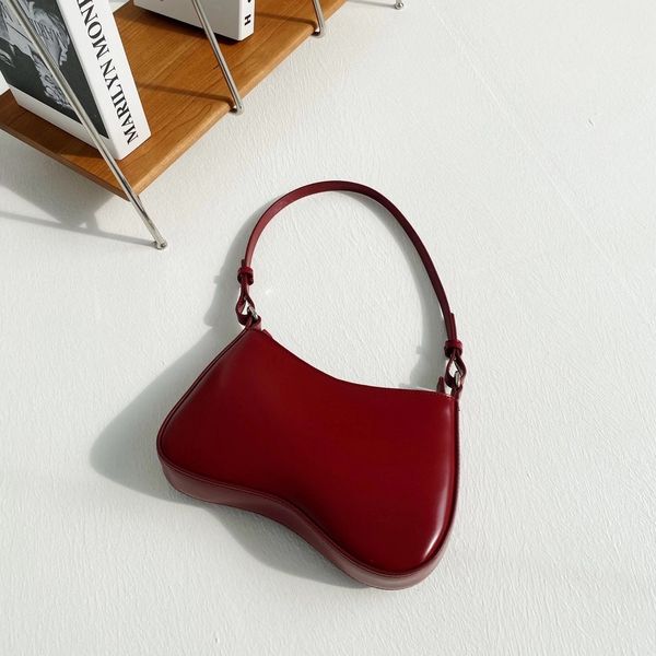 

cowhide niche underarm bag chain shoulder messenger bag
