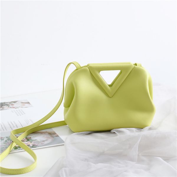 

70% off design hand point cloud inverted triangle 2021 new v-neck leather cowhide fashion women's bag 206z, Red;black