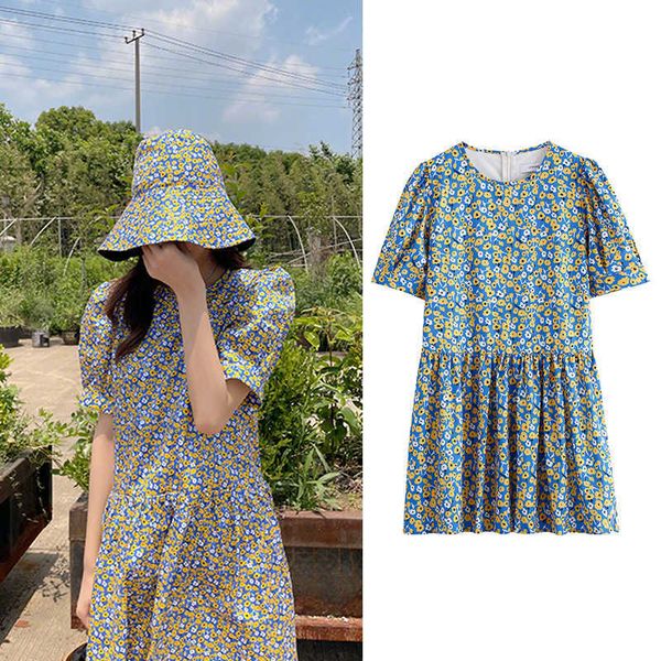 

mengchen shen star's same 2021 summer french floral bubble sleeve drs women's loose short skirt, Black