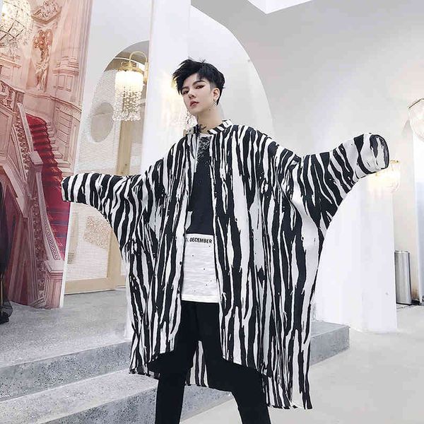 

men's trench coats sunscreen suit, long jacket with zebra stripe for men, casual loose shirt the summer. a0qe, Tan;black