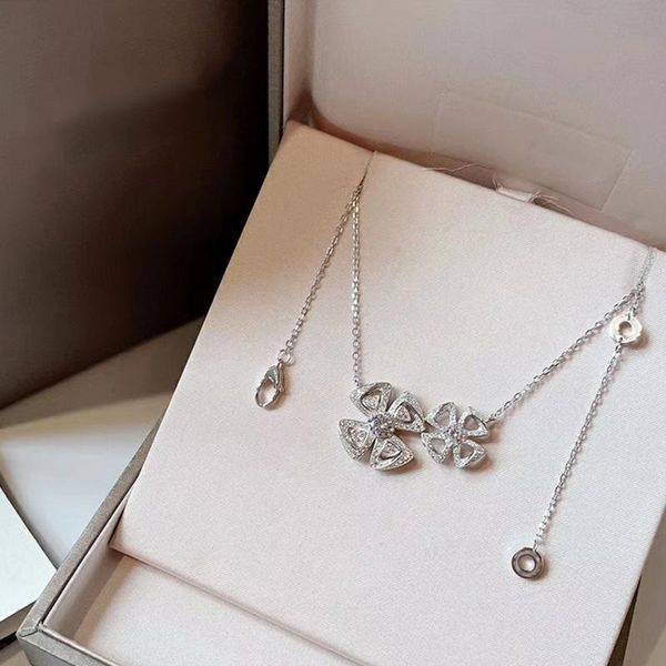 

chains 925 1:1 bvl 2021 with stone shining two clover necklace luxury jewelry classic trend brand gift woman, Silver