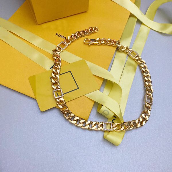 

2021 luxurys designers jewelry classic letter necklace men earrings for women bracelet versatile fashion necklaces bracelets ear studs, Silver