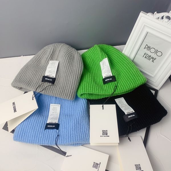 

2021 designer cap women hatswe11done autumn and winter new knitted hat wd badge label design wool hat warm ear cold hat moisture, Blue;gray