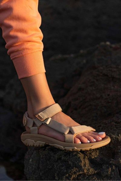 

sandals women's dark beige sports, Black