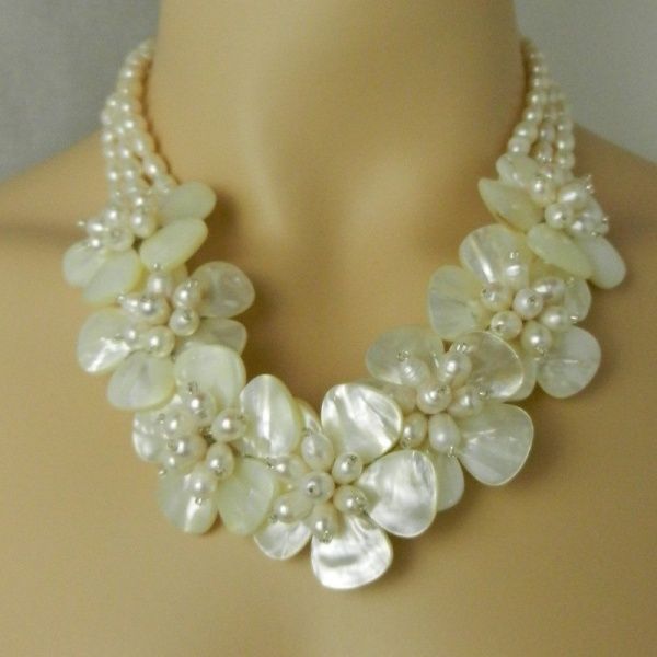 

beautiful natural fw pearl flower necklace white mop shell bridal wedding jewelry, Silver