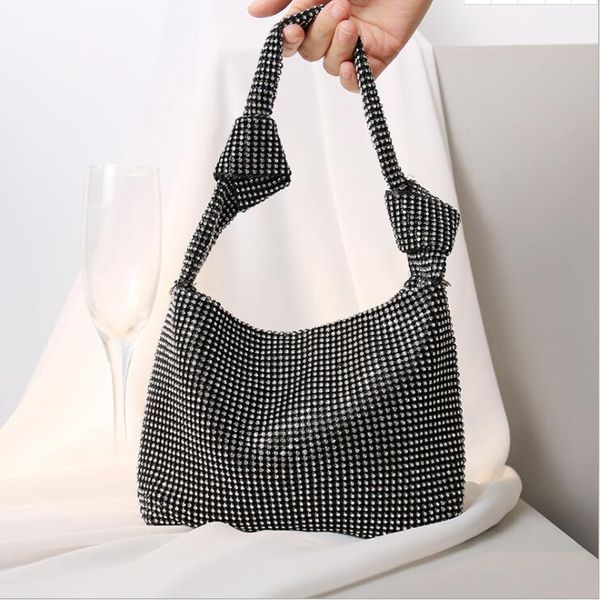 

factory wholesale women leather messenger bags sweet little fresh diamond handbag street personality rivet handbags soft comfortable fashion, Black;red