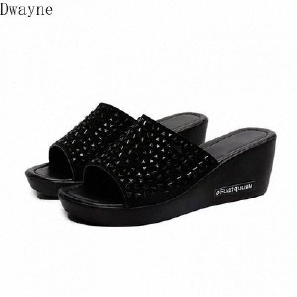 

2020 new slippers women summer fashion wear muffin thick bottom word beach shoes wedge heel rhinestone sandals and slippers t5sf#, Black