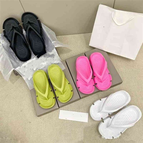 

2021 summer new paris flip flop thick bottom fashion versatile net infrared wear leisure beach clip foot sandals, Black