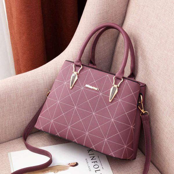 

hbp mother's 2021 new fashion atmosphere soft leather messenger handbag large capacity one shoulder middle aged women's bag