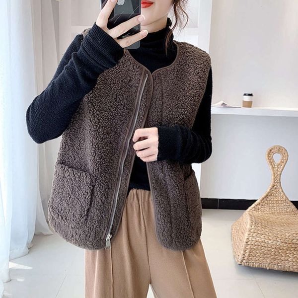 

lamb plush vest women's version autumn winter fur all-in-one loose coat, White