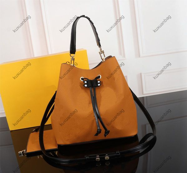 

luxurys designers bags stylish two-piece set with embossed leather braided handle adjustable shoulder straps offers a variety of carrying op