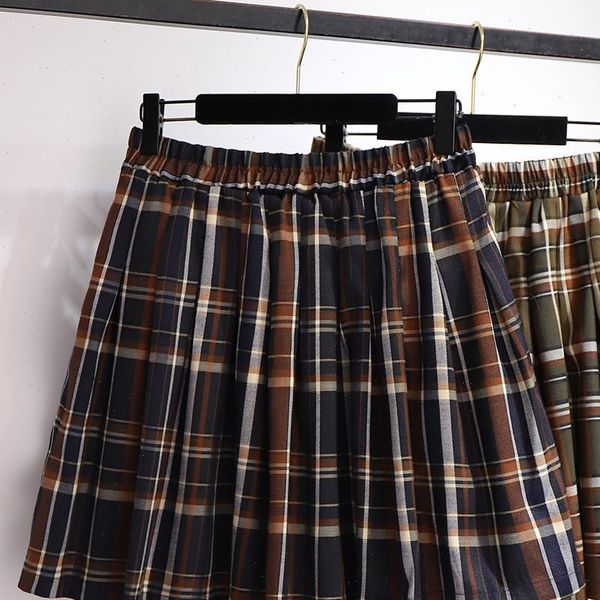 

new 2021 korea summer plus size mini skirt for women large casual loose plaid pleated skirts blue green 3xl 4xl 5xl 6xl, Black