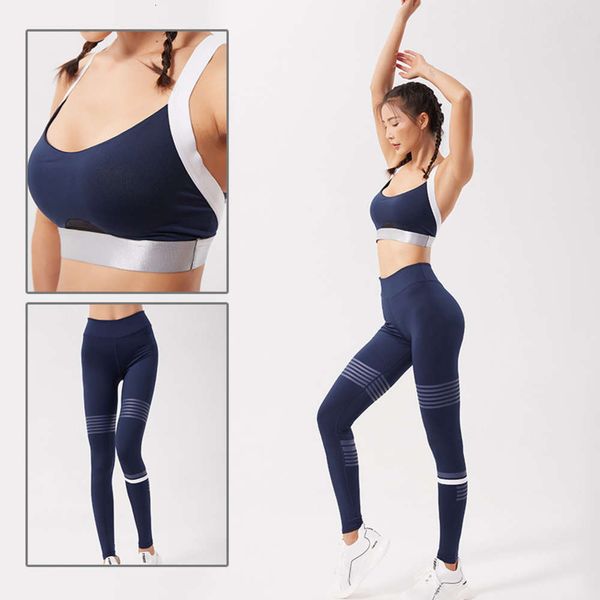 

2021 new yoga suit large size sportswear running offset fitness vest, Gray